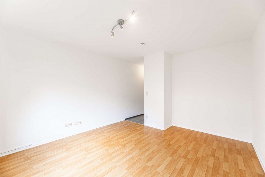 Wohnbereich/Schlafbereich Erdgeschosswohnung F�rth
