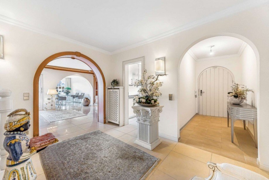 Eingangsbereich Wohnung Gr�nwald