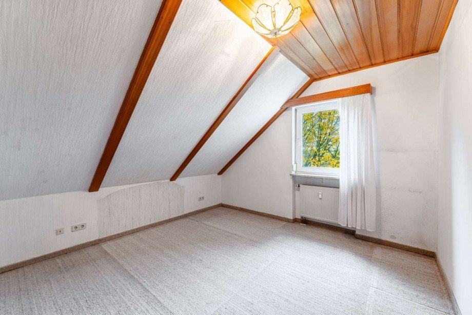 Schlafzimmer Dachgeschosswohnung Heroldsberg