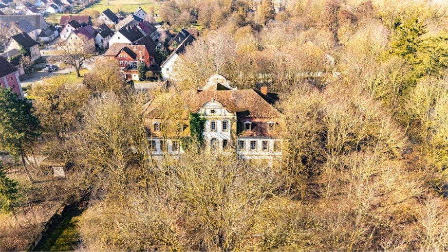 Schlo�stra�e 8 - Illesheim - FLUG-2 Renditeobjekt Illesheim