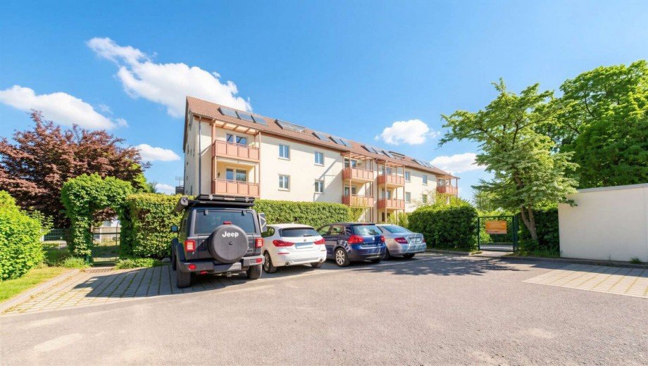 Au�enstellpl�tze - (KI generiert) Etagenwohnung M�nchen