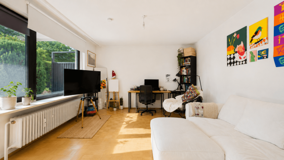 Wohnzimmer (KI-gest�tzt bearbeitet) Erdgeschosswohnung M�nchen