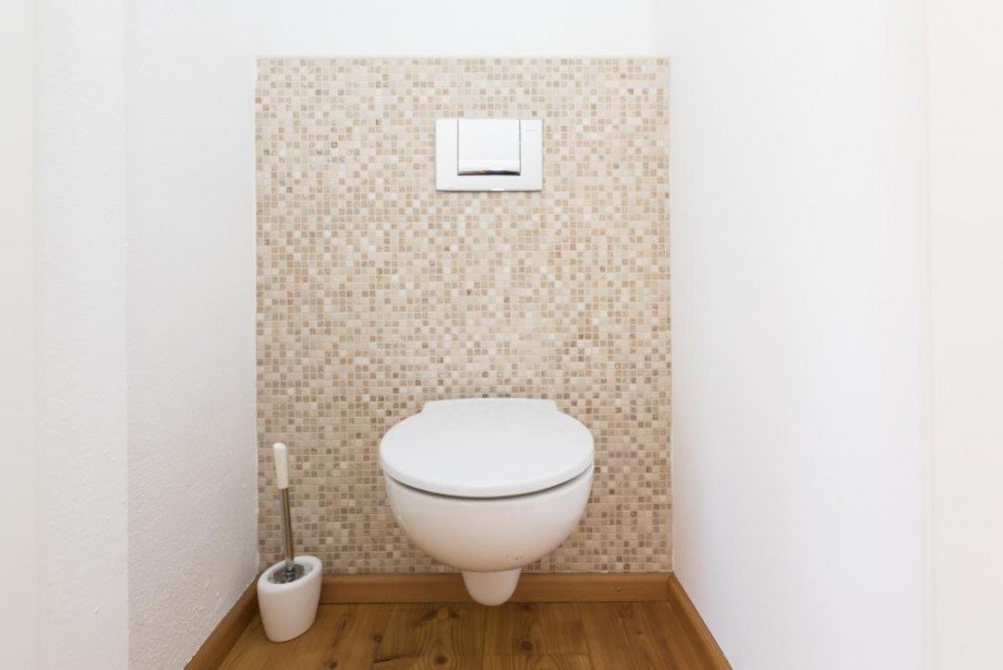 Toilette zum Schlafzimmer Doppelhaush�lfte Krailling