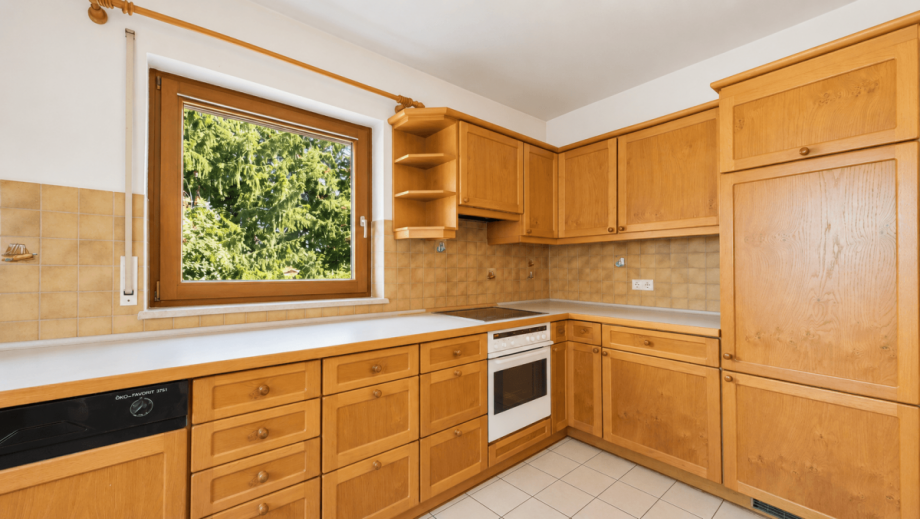 K�che (KI gest�tzt bearbeitet) Einfamilienhaus M�nchen
