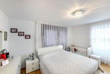 Schlafzimmer HEGERICH: Wohn- und Gesch�ftshaus mit viel Potenzial in Obermenzing