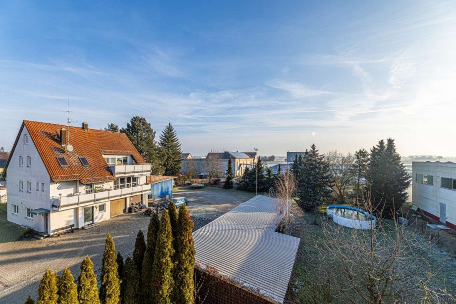 Blick ins Grundst�ck Mehrfamilienhaus F�rth