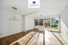 Lichtdurchflutetes Wohnzimmer HEGERICH: Wohnen in Erlenstegen! Reihenendhaus mit gro�en Garten