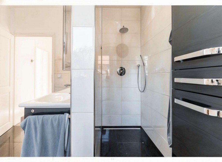 Master-Badezimmer Doppelhaush�lfte Vaterstetten