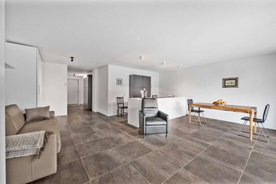 Wohnzimmer mit offener K�che Terrassenwohnung M�nchen