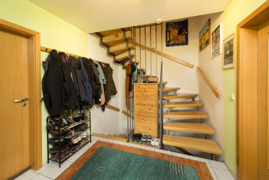 Diele mit G�ste-WC Reiheneckhaus Landsberied