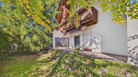 Hauptbild HEGERICH: Grünes Wohnen in Trudering - Einfamilienhaus mit vielfältigen Gestaltungsmöglichkeiten