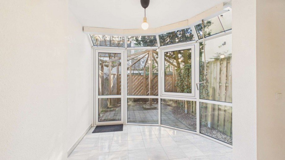 Fensterfront Erdgeschosswohnung M�nchen