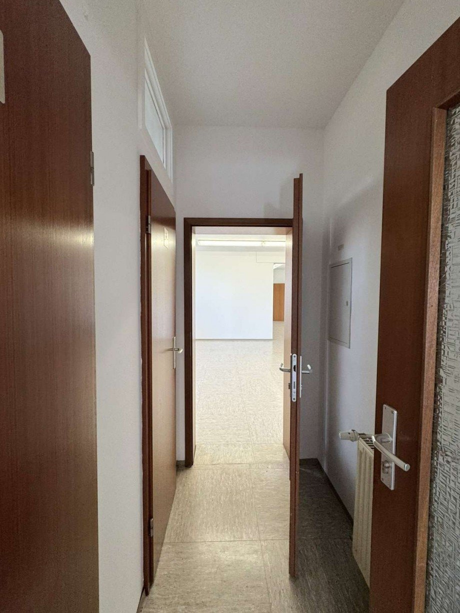 Durchgang B�rofl�che F�rth