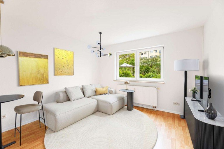 Wohnzimmer virtuell m�bliert F�rth Erdgeschosswohnung HEGERICH: Renovierte 1-Zimmer-Wohnung mit guter Raumnutzung