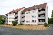Hauptbild HEGERICH: Wohninvestment in Oberasbach - Gepflegtes Mehrfamilienhaus mit Zukunftspotenzial