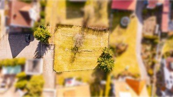 Hauptbild HEGERICH: Gro�z�giges Baugrundst�ck mit vielf�ltigen Bebauungsm�glichkeiten in N�rnberg-Kornburg